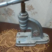 دستگاه پرس دکمه