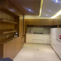 اجاره-آپارتمان-200-متری-سه-خواب-چهارباغ-بالا