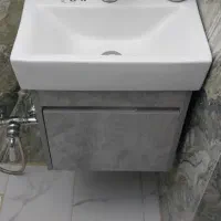 روشویی سرامیکی همراه با کابینت سایز ۳۰در۴۵|لوازم سرویس بهداشتی|اصفهان, بهارستان (مخابرات)|دیوار