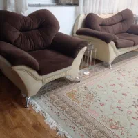 یک دست مبل هفت نفره   بهمراه میز هشت نفره سالم|مبلمان خانگی و میز عسلی|لاهیجان, شیشه گران|دیوار