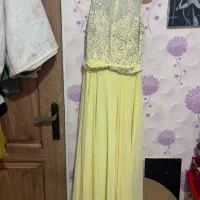 لباس مجلسی سایز ۳۸ /۴۰ میخوره