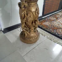 پایه گل /کنارسالنی دوعدد،وگلدان طلایی سالم|صنایع دستی و سایر لوازم تزئینی|مشهد, پنجتن|دیوار