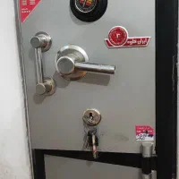 گاوصندوق ودوربین مداربسته