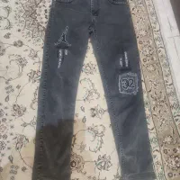 شلوار جین مشکی و آبی