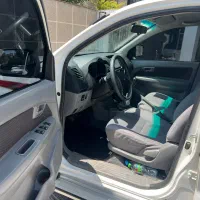 تویوتا هایلوکس 2006 دنده ای|خودرو سواری و وانت|شیراز, معالیآباد|دیوار