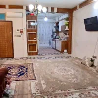 اپارتمان طبقه اول حاشیه کشاور۳