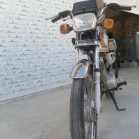 موتور 125 سند سفید