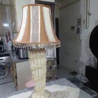 آباژور کنارسالنی بزرگ