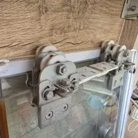 شیشه سکوریت ریلی