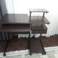 میز کامپیوتر و لب تاب
