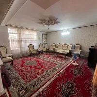 110مـتر-هـمکـف-حیاط-دار-مـیدان-مـادر