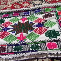 پشتی کناره بالش