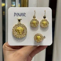 نیمست نمادار ورساچه