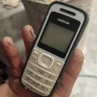 گوشی۱۲دوصفراصل باصفحه رنگی