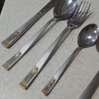 قاشق وچنگال