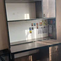 میز وکتاب خانه