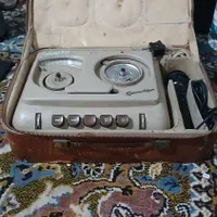 تلوزیون  فانوس تلفن گردسوز صفحه گرام سنگ آسیاب ریش|کلکسیون اشیاء عتیقه|رشت, جانبازان|دیوار