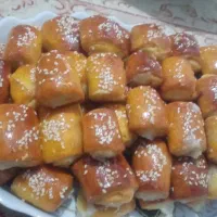 انواع شیرینی خانگی کیک حلوا مجالس کلوچه زنجبیلی