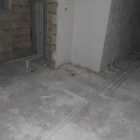 کارگر لوله کش ماهر و نیمه ماهر