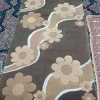 دوعدد فرش شکلاتی