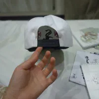کلاه نو یکبار هم رو سر گذاشته نشده و این بک فید
