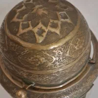 ظرف عتیقه قلم زنی کار دست ،برنجی ، تزئنی