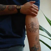 اجرای تتوی بدن سبک مینیمال و میکرورئال