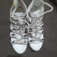 دمپایی‌کفشی‌