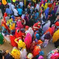 همراه عروسی برای عکس برداری|خدمات پذیرایی، مراسم|شهرکرد, |دیوار