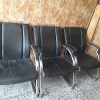 پنج عدد صندلی(انتظار) درحد  کلا 6 ماه استفاده شده