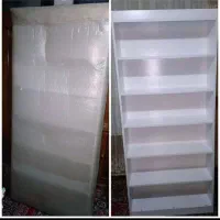 کتابخانه یک جفت آکبنده