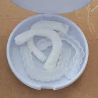 لمینت متحرک دندان اصل