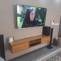 میز تلویزیون دیواری