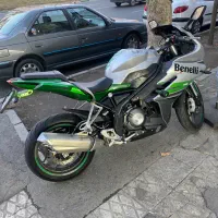 بنلی ریس ۳۰۰ تک برگ سند