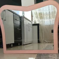 آیینه طرح دار حاشیه چوبی ضخامت بالا رنگ صورتی