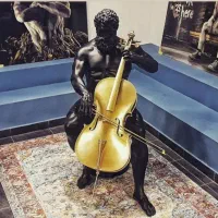 مجسمه بزرگ مرد زئوس دکوری کنارسالنی،ویترینی