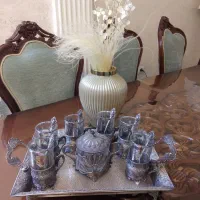 چایخوری پیوتر انگاره دار پذیرایی و یک قاب عکس|ظروف سرو و پذیرایی|تهران, صد دستگاه|دیوار