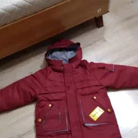 کاپشن در حد نو رنگ زرشکی
