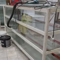 ویترین شیشه ای مغازه