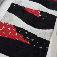 فرش پرزبلند یکونیم در یک
