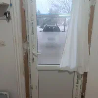 درب پی وی سی