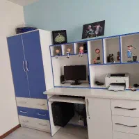 کمد لباس وکشو ومیز کامپیوتر در حد نو قمیت ۹ تومن