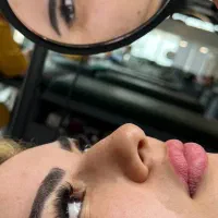 میکرو ابرو با تخفیف۵۰درصدی در اکادمی سمیرا حمزه ای