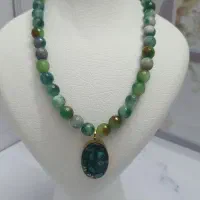 گردنبند سنگ طبیـعی با انرژی مثبت و جلوه لوکس