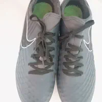 کفش سالنی(فوتسال)مجیستا