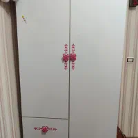 تخت و کمد و پاتختی