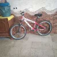 جلیزی بالا دوچرخه تمیز لاستیک نو