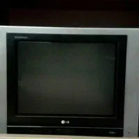 تلویزیون و میز