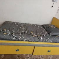 تخت و تشک یک نفره