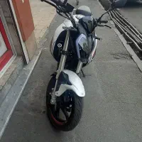 بنلی اس ۱۸۰